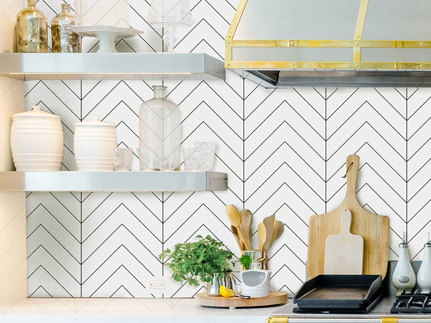 Black and White Wallpaper Peel and Stick Wallpaper Boho Contact Paper Modern Herringbone Wallpaper for Bathroom Bedroom Kitchen Wallpaper Self Adhesive Removable Wallpaper 17.7"×118" Wall Waterproof