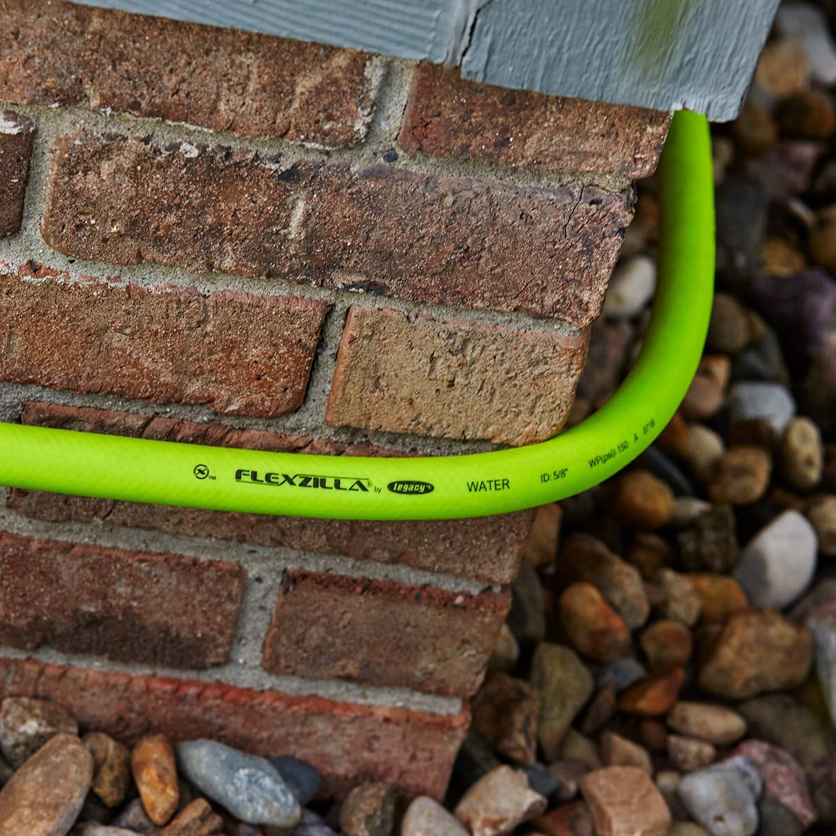 Garden Hose with Swivelgrip