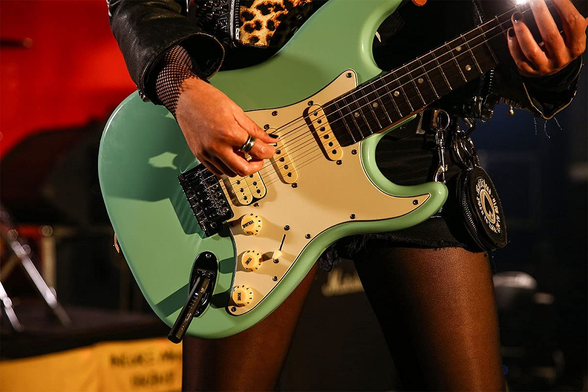 Wireless Rechargeable Guitar System