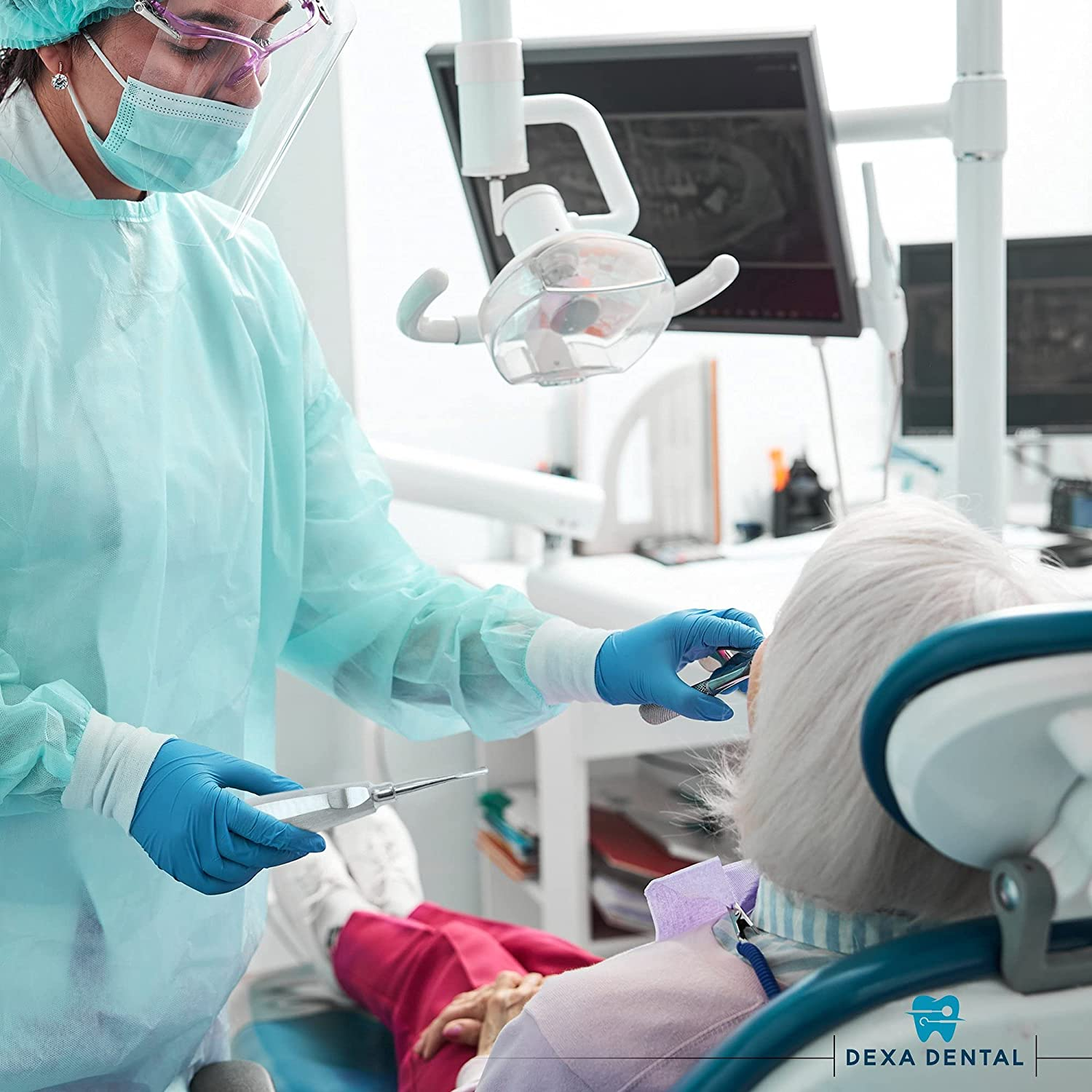 Surgical Root Extraction Spreading