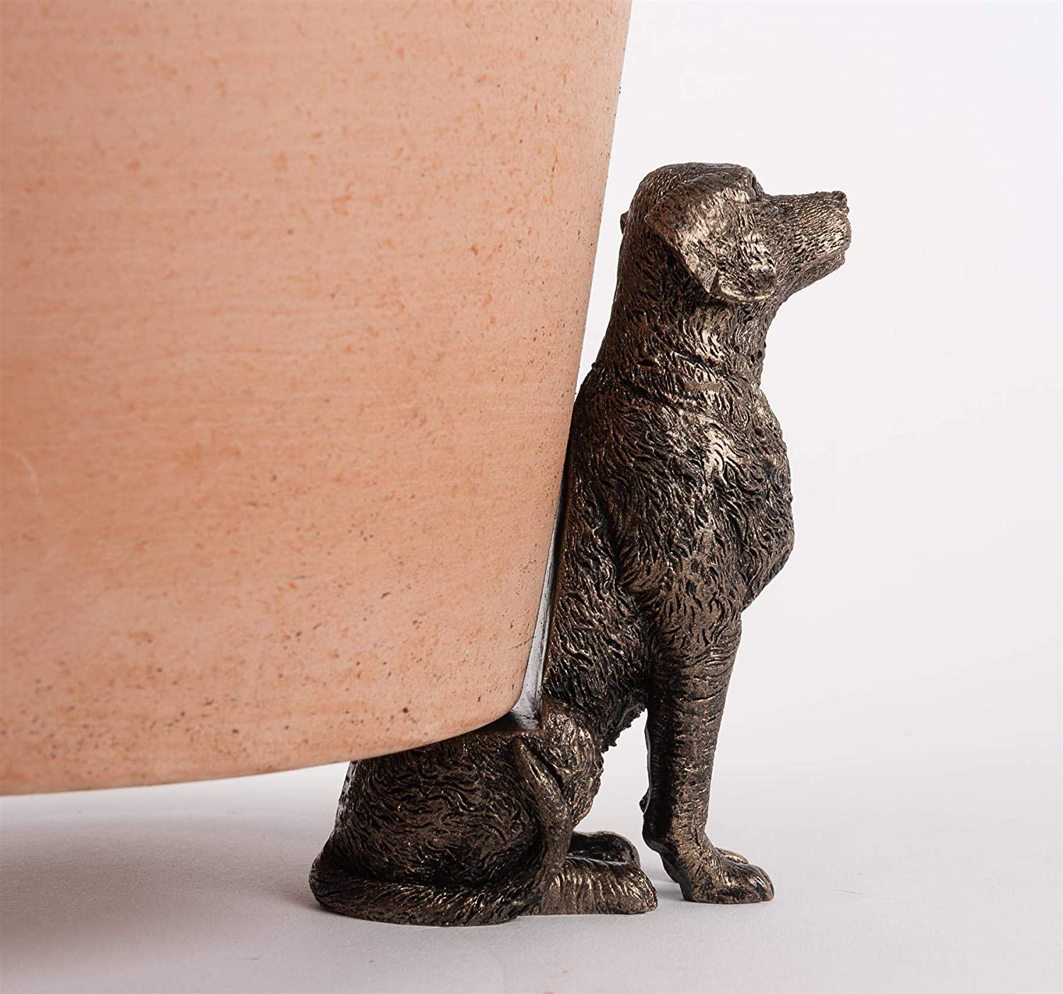 Sitting Labrador Plant Pot Feet