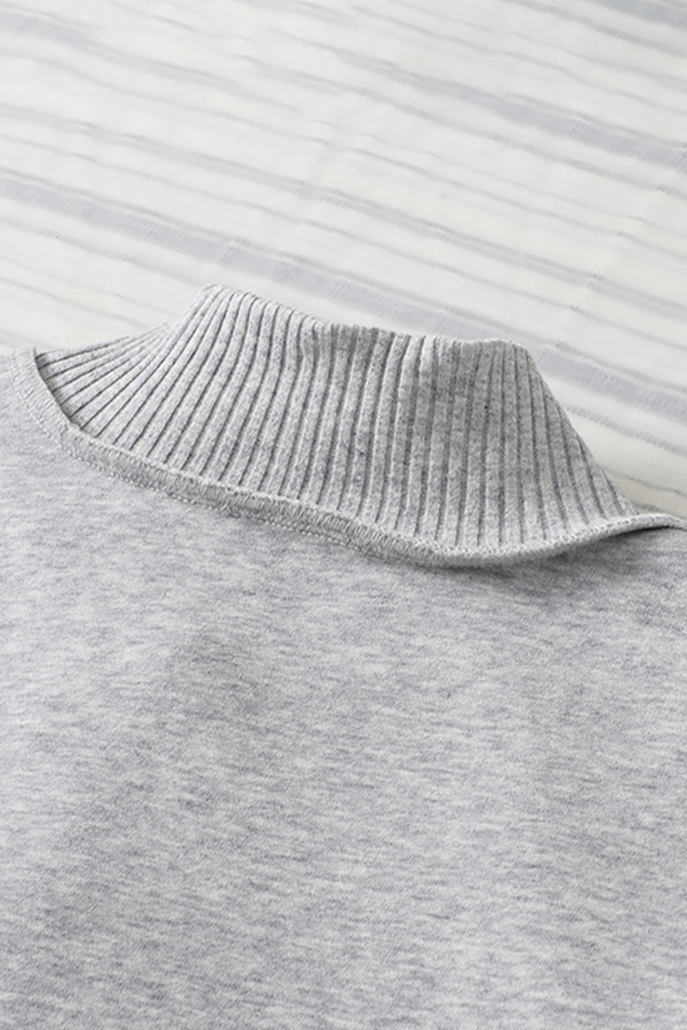 Gray Ribbed Hem Snap Button Neckline Sweatshirt with Pocket