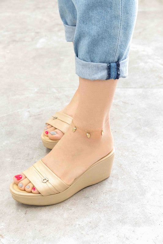 Leaf and Rhinestone Chain Anklet with crystal accents on a white background.