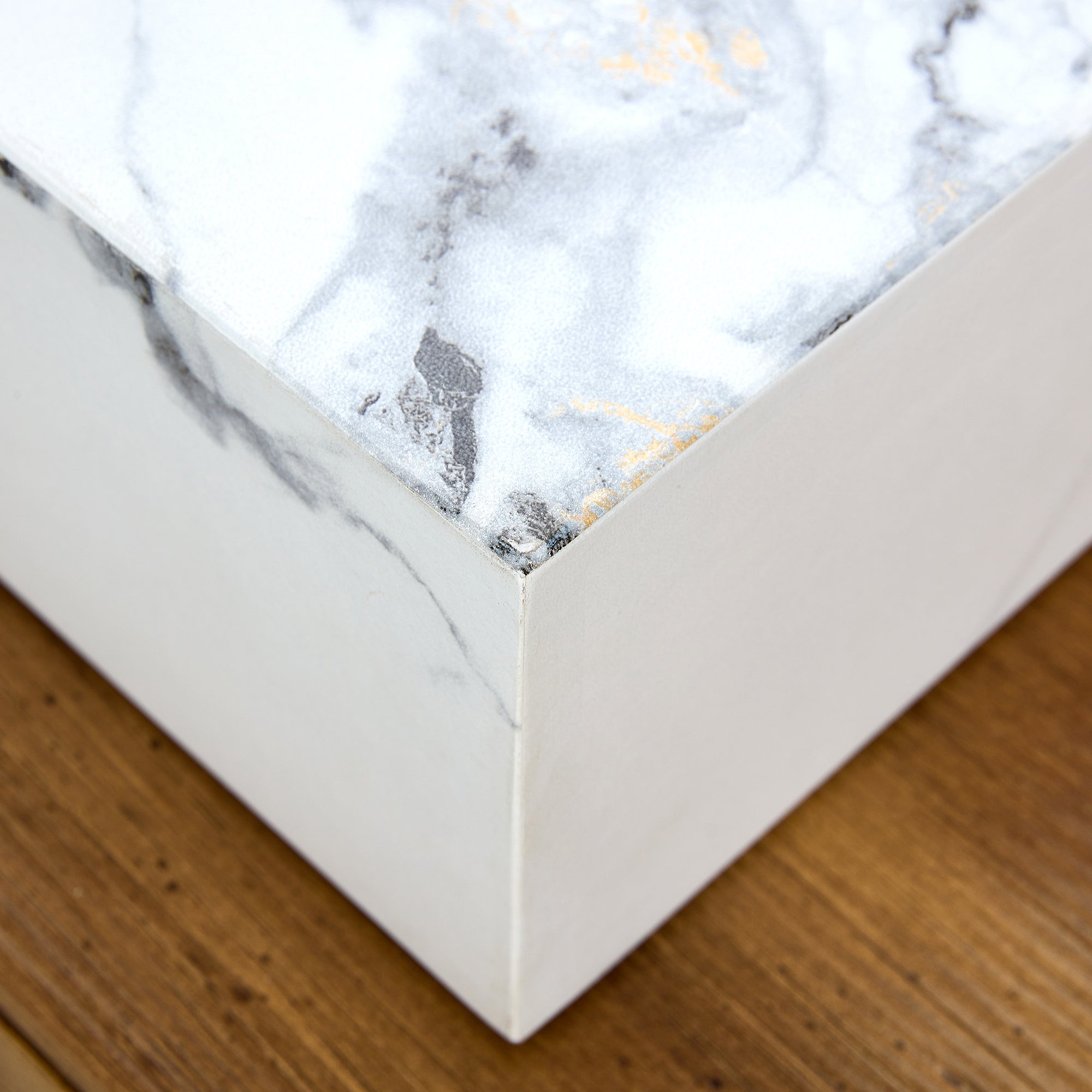 Wood Grain and Marble Rectangular Coffee Table with Fusion Cube Stylish Accent_16