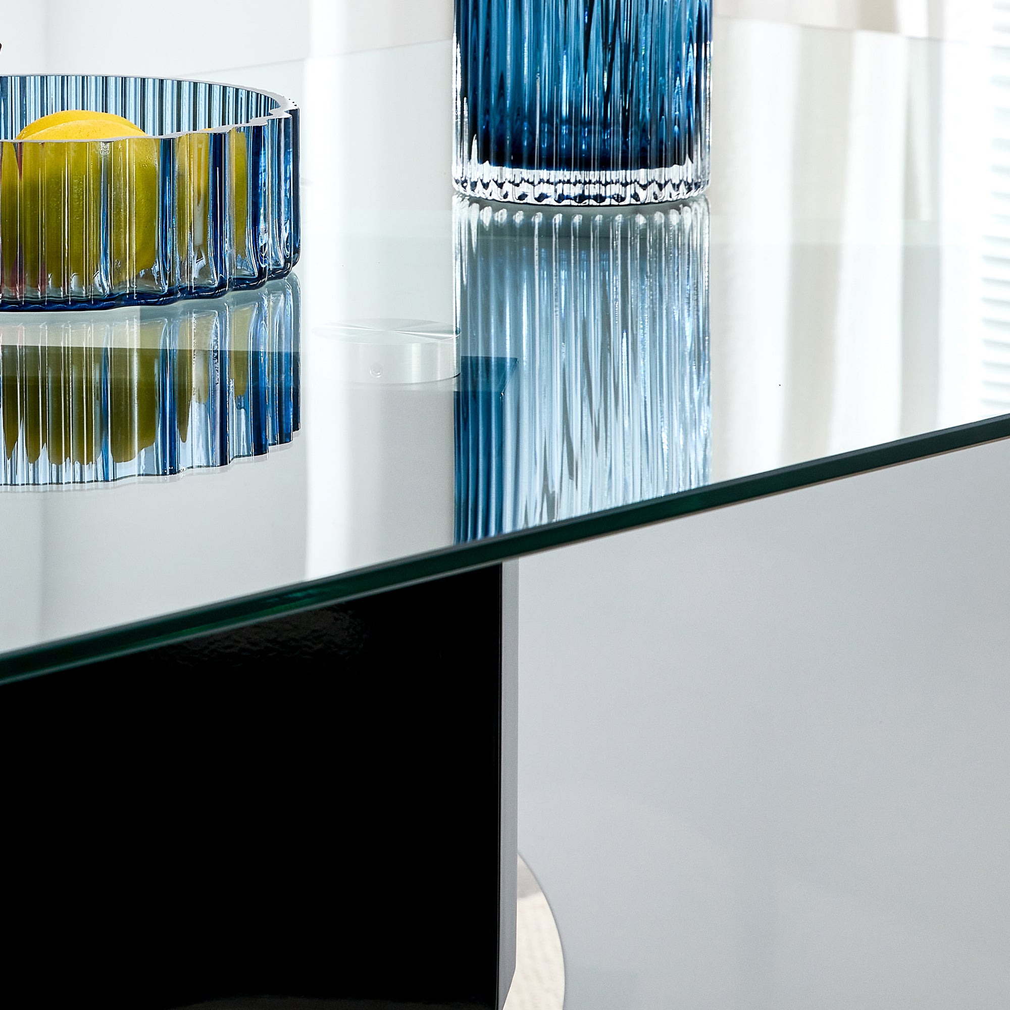 6-8  Large Modern Minimalist Rectangular Glass Dining Table with Special-Shaped Bracket_18