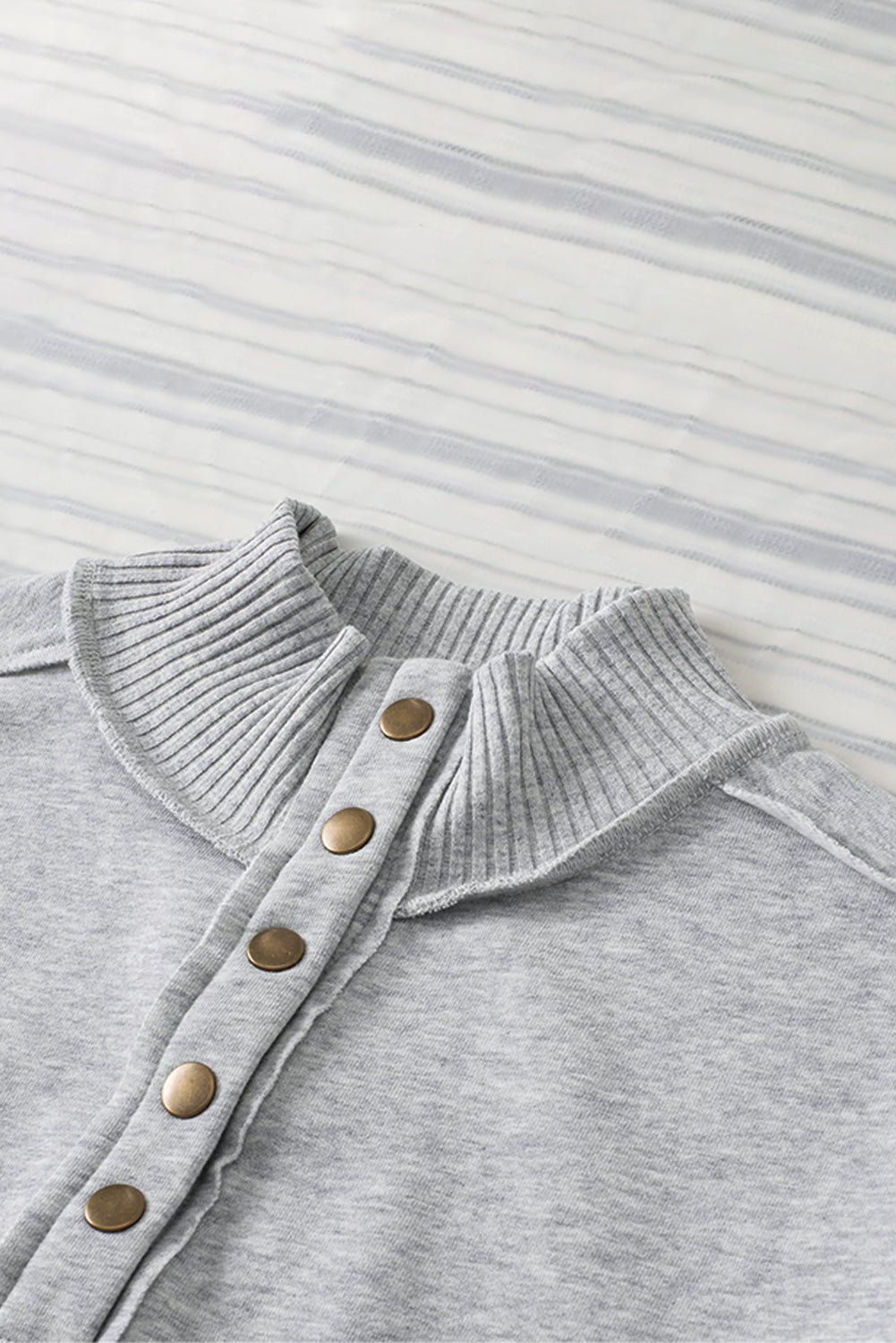 Gray Ribbed Hem Snap Button Neckline Sweatshirt with Pocket