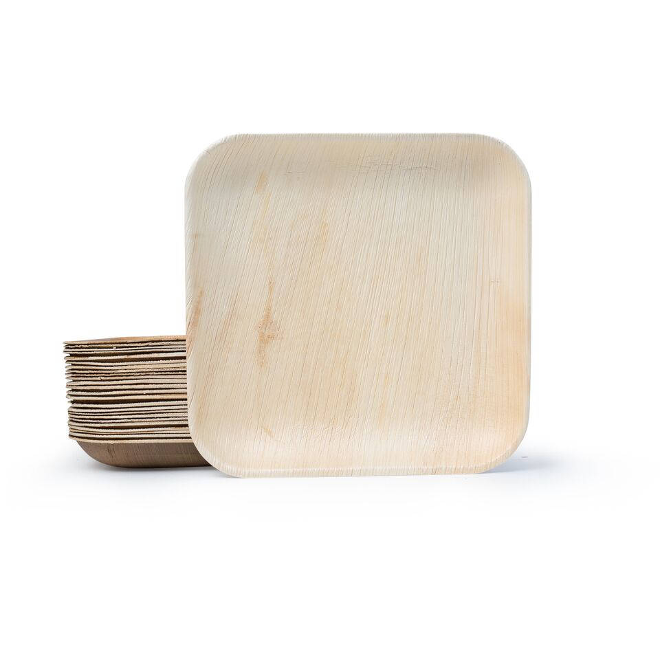 Introducing the Palm Leaf Square Plates, available in 10" inch size and sets of 25, 50, or 100. These plates feature a natural color and wood-like texture, making them ideal for eco-dinnerware enthusiasts who prefer compostable options.