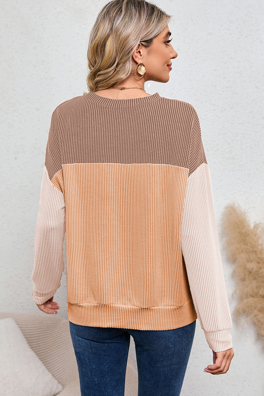 Wholesale Black Color Block Corduroy Long Sleeve Tops.