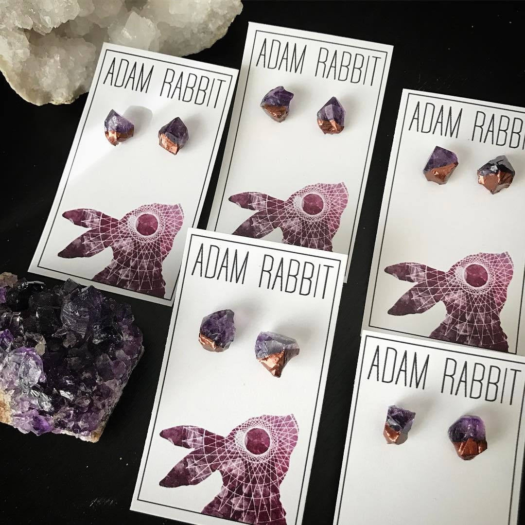 Introducing the Bronze & Raw Amethyst Chunk Earrings, uniquely designed to showcase the captivating raw crystal allure in purple and copper tones. These geo and rock stud earrings are elegantly set against a larger crystal backdrop and crafted with surgical steel posts for enhanced comfort and durability.