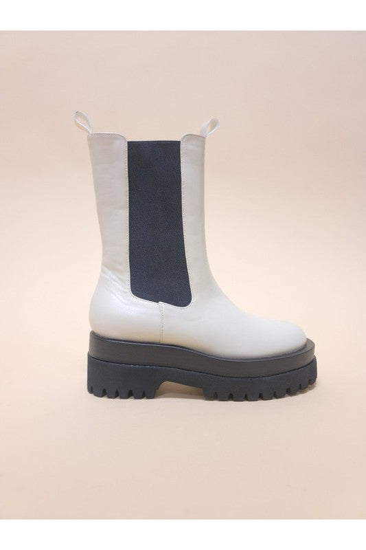 The NECTAR-PLATFORM COMBAT BOOTS are available in five stylish colors: white, tan, blue, black, and gray. These casual ankle-high boots feature thick black soles that provide both comfort and durability.