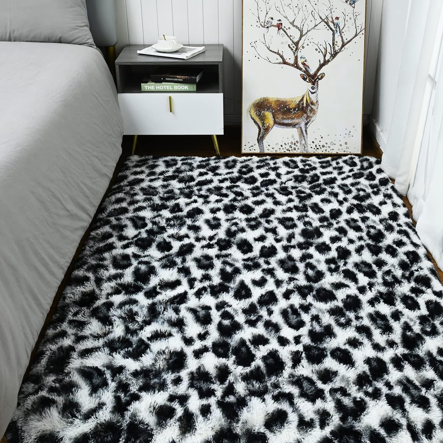 Fluffy Bedroom Rug Leopard Rug for Living Room Black and White Area Rug 4X6 Ft Cute Cheetah Print Rug for Kids Girls Boys Nursery Room Decor Alfombras Para Salas