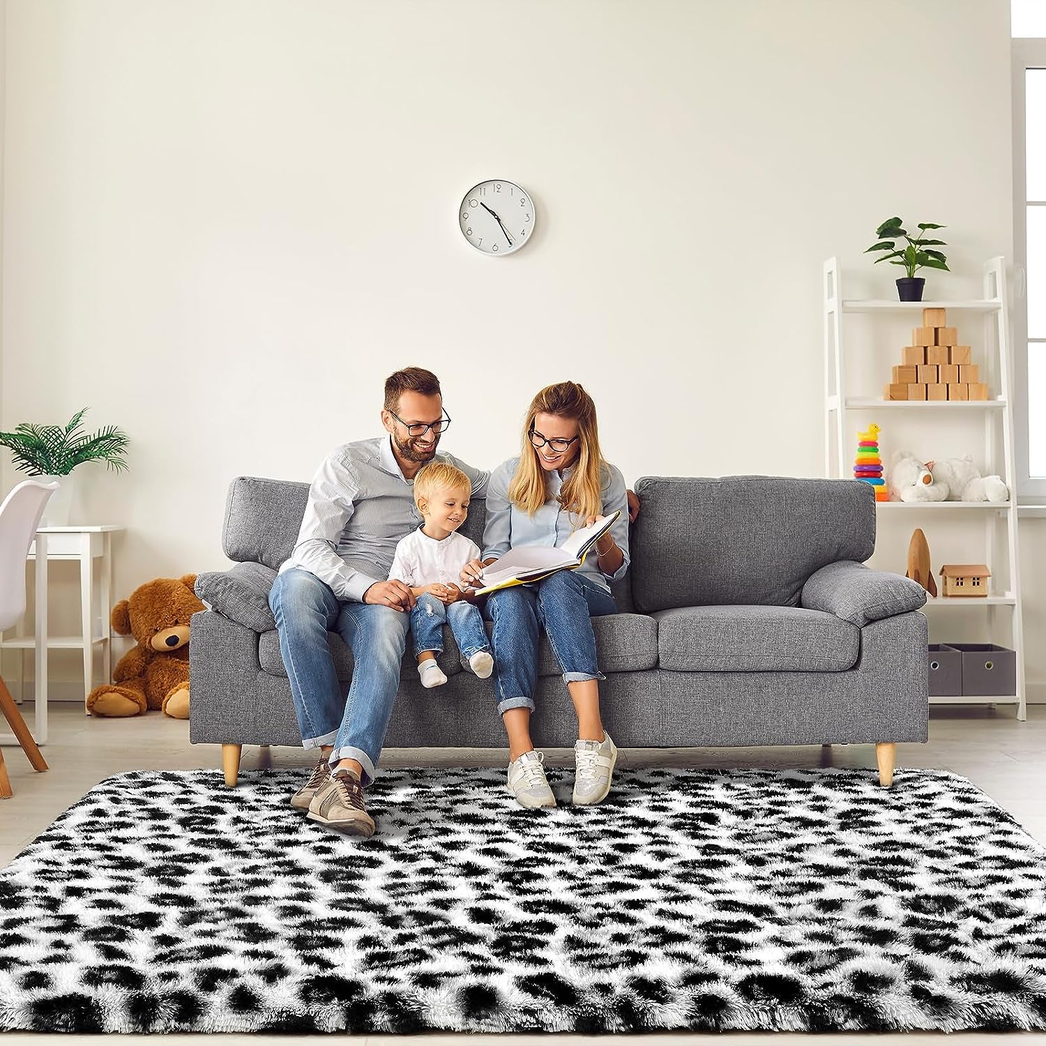 Fluffy Bedroom Rug Leopard Rug for Living Room Black and White Area Rug 4X6 Ft Cute Cheetah Print Rug for Kids Girls Boys Nursery Room Decor Alfombras Para Salas