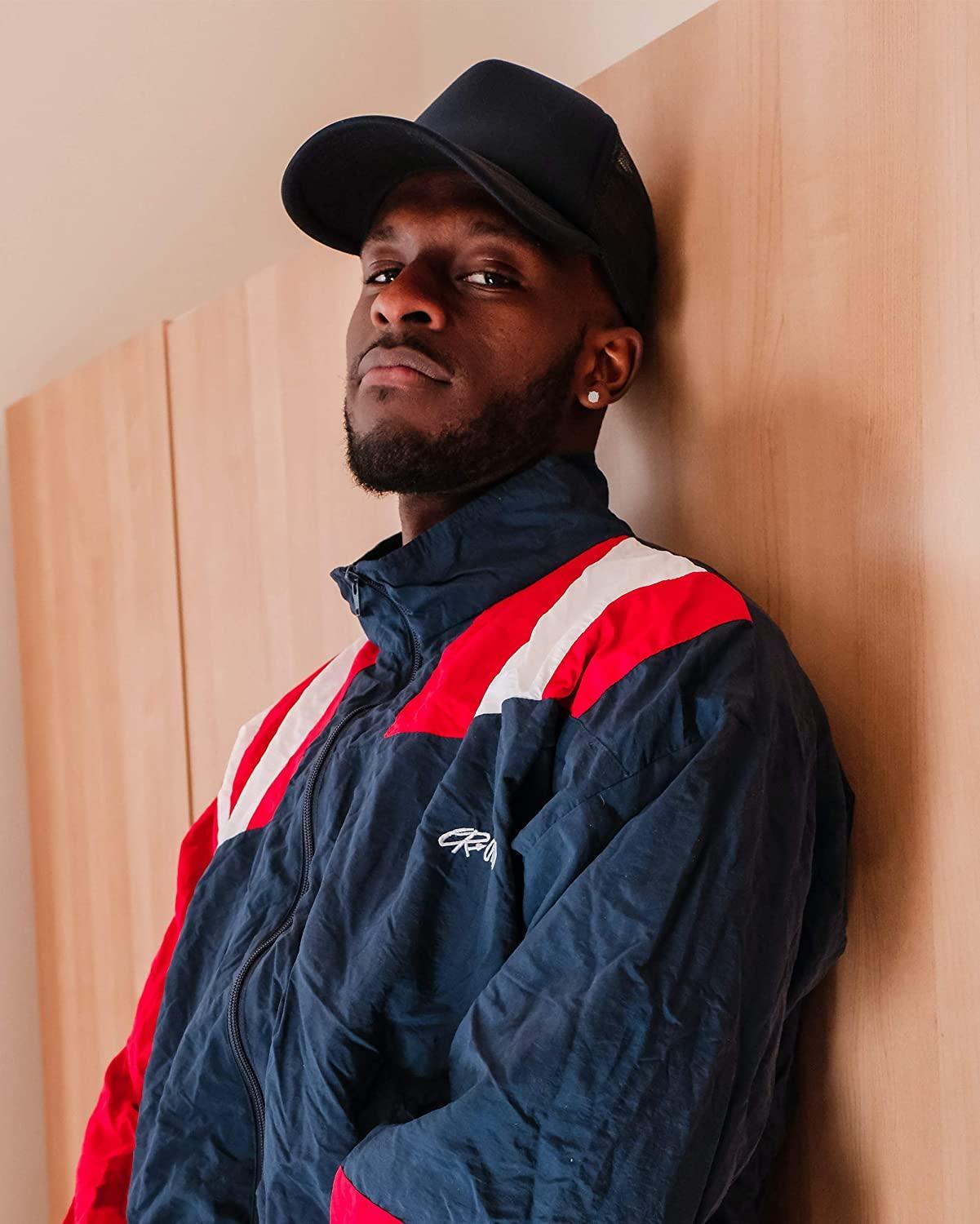 Round Stud Earrings for Men and Women, 14K Gold-Plated and Iced Out with Cubic Zirconia, featuring 925 Sterling Silver Screw-Back clasps. Perfect for Streetwear, Rapper Micropave, or Hip Hop Jewelry.