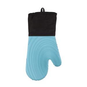 These Silicone Insulated Gloves Microwave Oven High Temperature Kitchen Anti-Hot Gloves, in blue and black with a loop for hanging, offer excellent protection for all your baking needs.