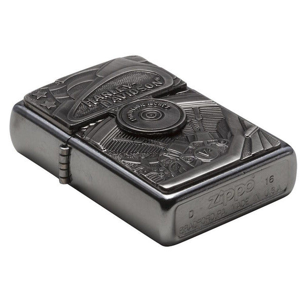 Zippo Harley-Davidson Street Chrome Motor Flag windproof lighter.